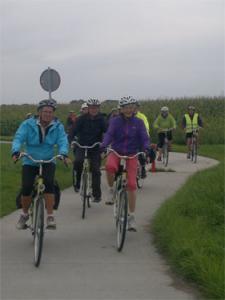 Downloaden van mooie fietstocht door onze omgeving kan op onze site.